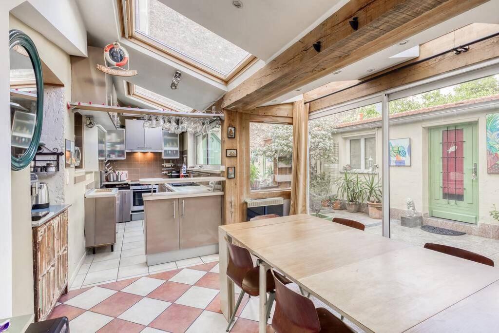 Appartement De Caractere Avec Jardinet Privatif A 1 Min Metro 1, Paris, Disneyland Vincennes Exterior photo